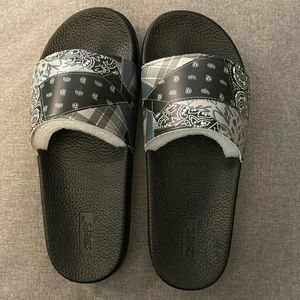 ❤️New Patches Bandana slides size 8